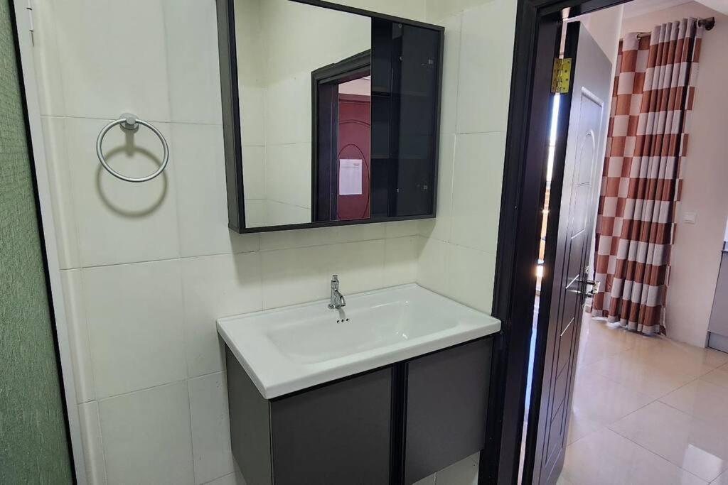 Number 9, 2Nd Floor,Pebble Bay Appartments Grand Bay Luaran gambar